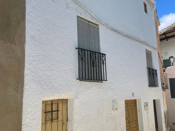 Chalet adosado en Calle Laurel, 19 - Foto 1