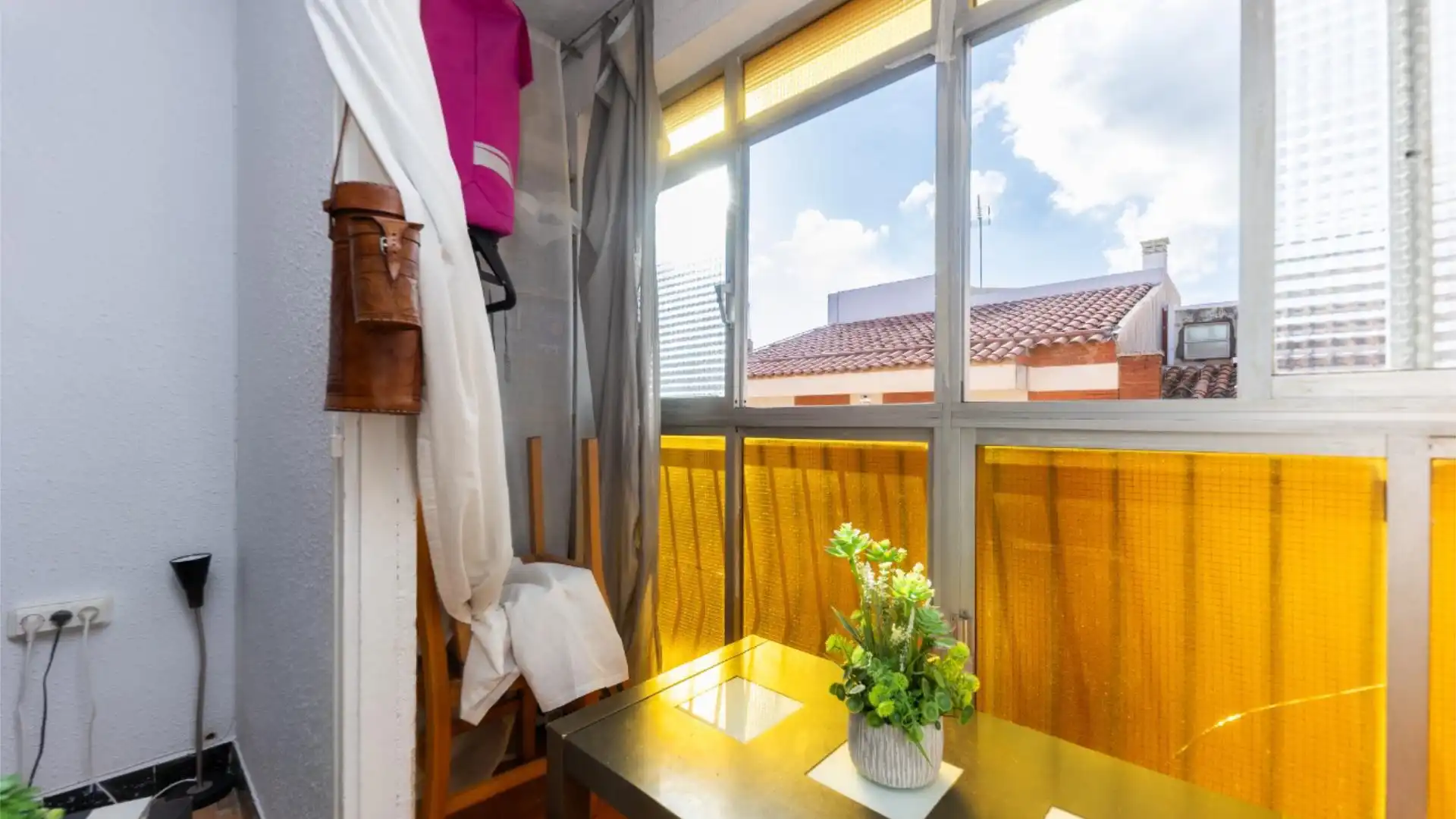 Piso en  Carrer de Pere Masallach 6 - Foto 2