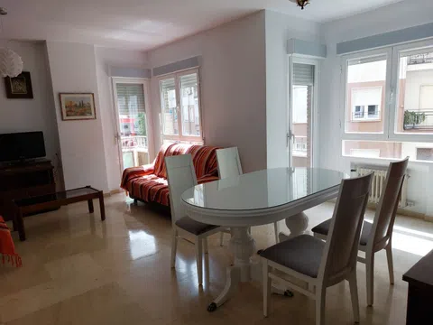 Piso en camino de Ronda, 125