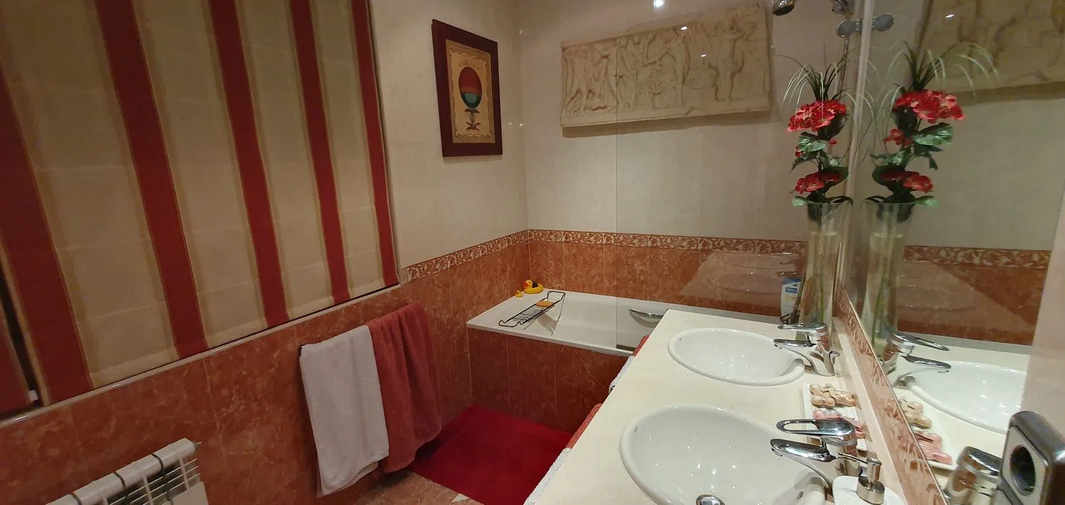 Piso en avenida de la Reina Victoria, 19 - Foto 9