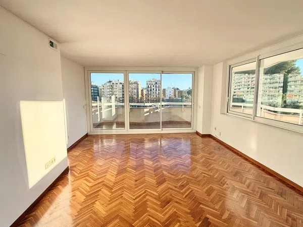 Piso en travesía de les Corts, 256