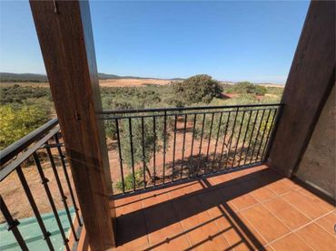 Casa adosada en CHALET PRÓXIMO A CÁCERES - Foto 4