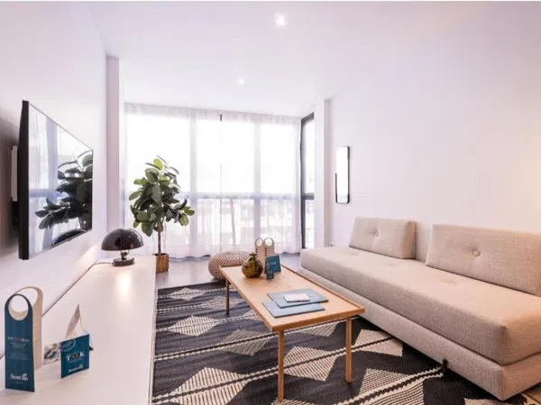 Piso en calle de Caleruega, 94