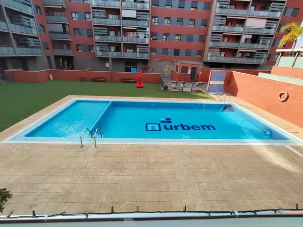 Piso en calle Poeta José Agustín Goytisolo, 12 - Foto 1