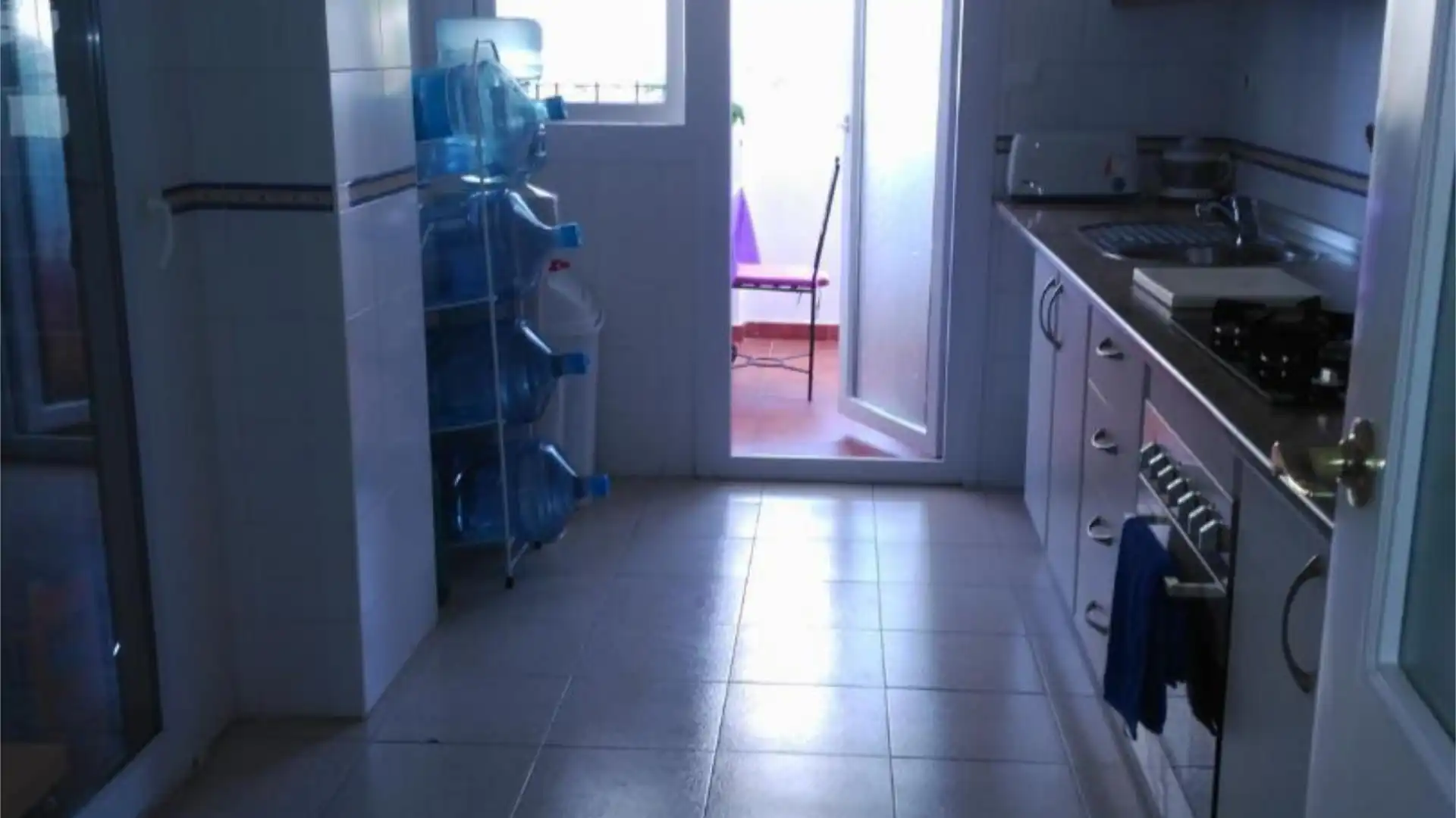 Piso en  Avenida Reina Sofía 2 - Foto 14