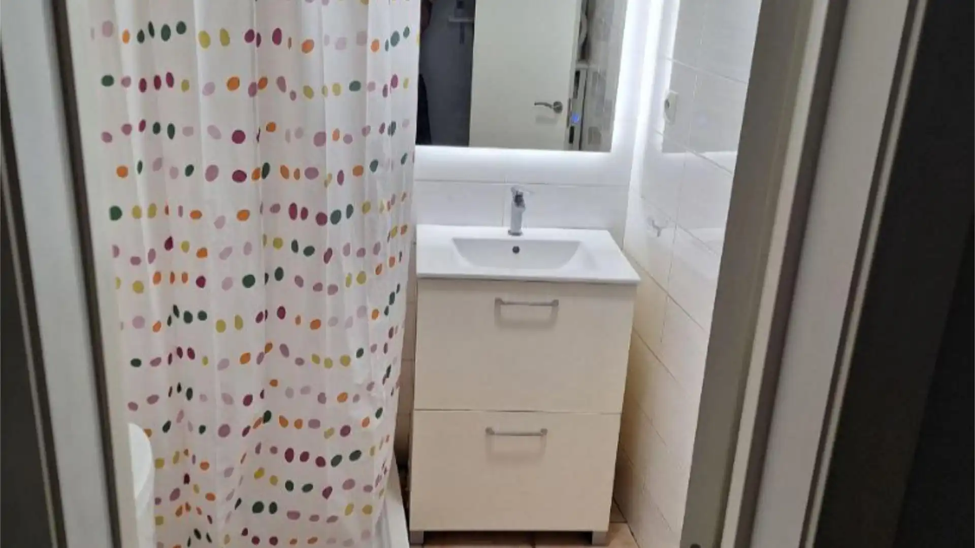 Casa adosada en  Carrer de Còrdova 242 - Foto 14