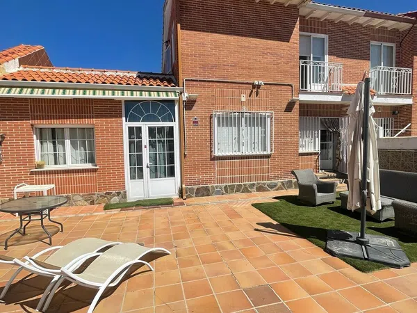 Chalet pareado en Calle Camino de Palomeque, 25 - Foto 2