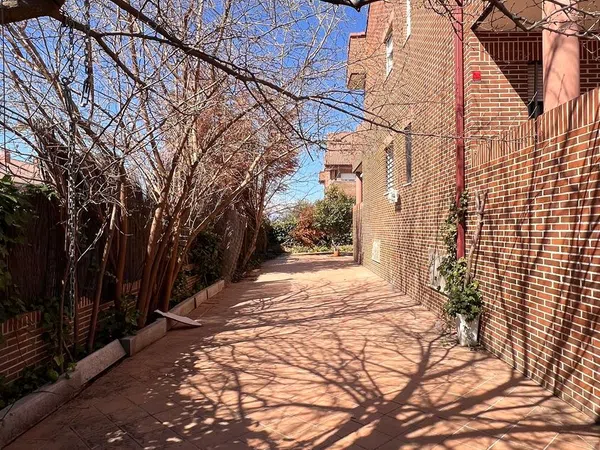 Chalet pareado en Algete - Foto 2