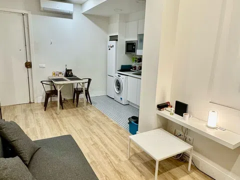 Piso en calle del Tutor, 57