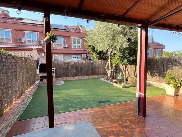 Chalet adosado en Calle Karl Braun, 22, Parque Henares, Parque Henares - Foto 2