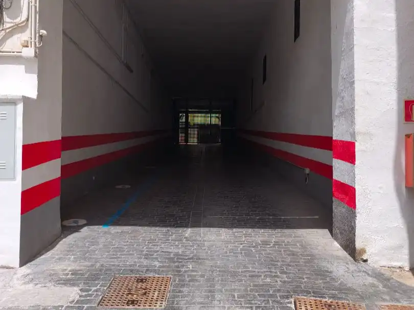 Garaje en  Calle Recogidas 55 - Foto 2