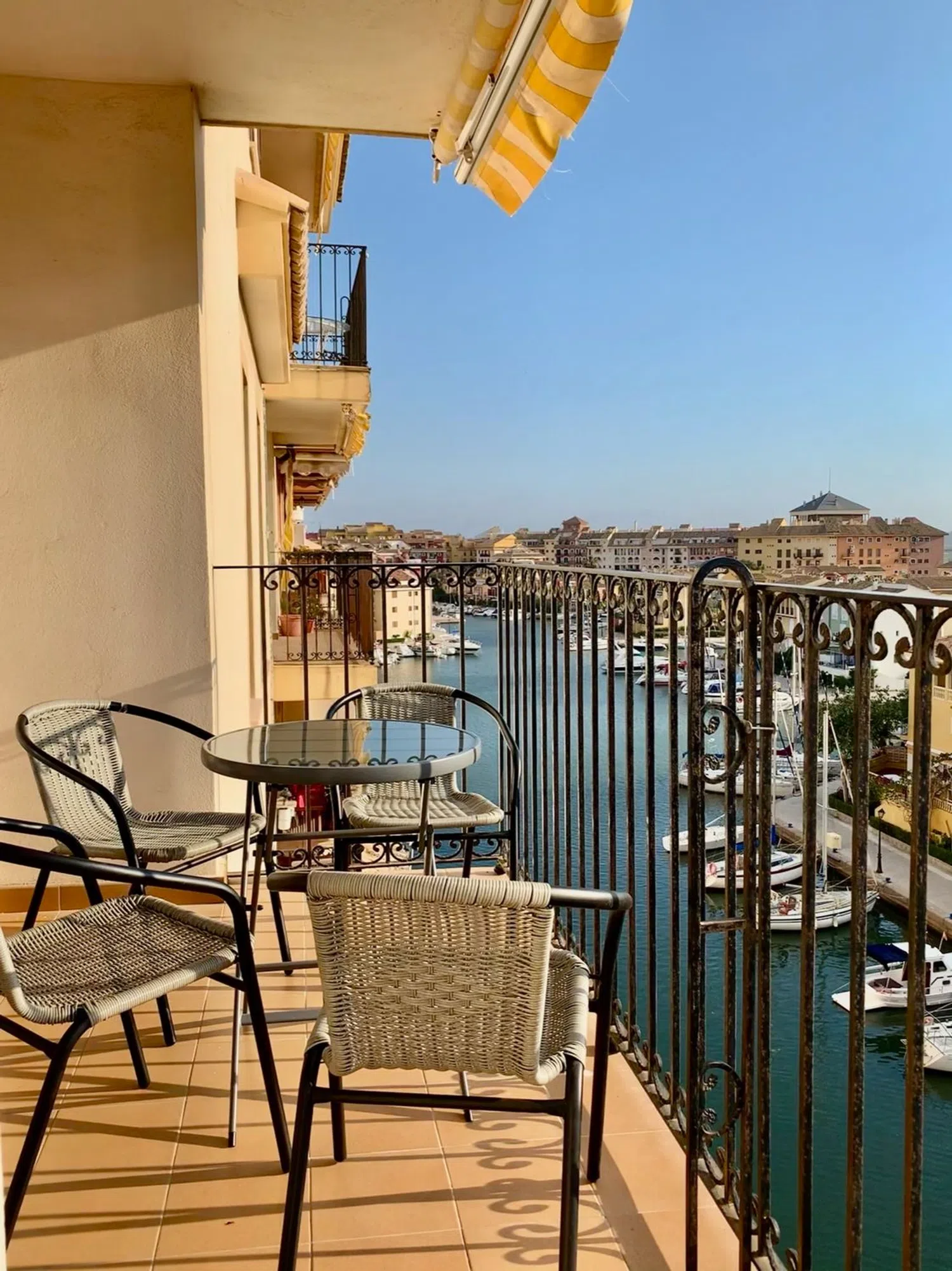 Piso en calle de la Unió, 6 - Foto 1