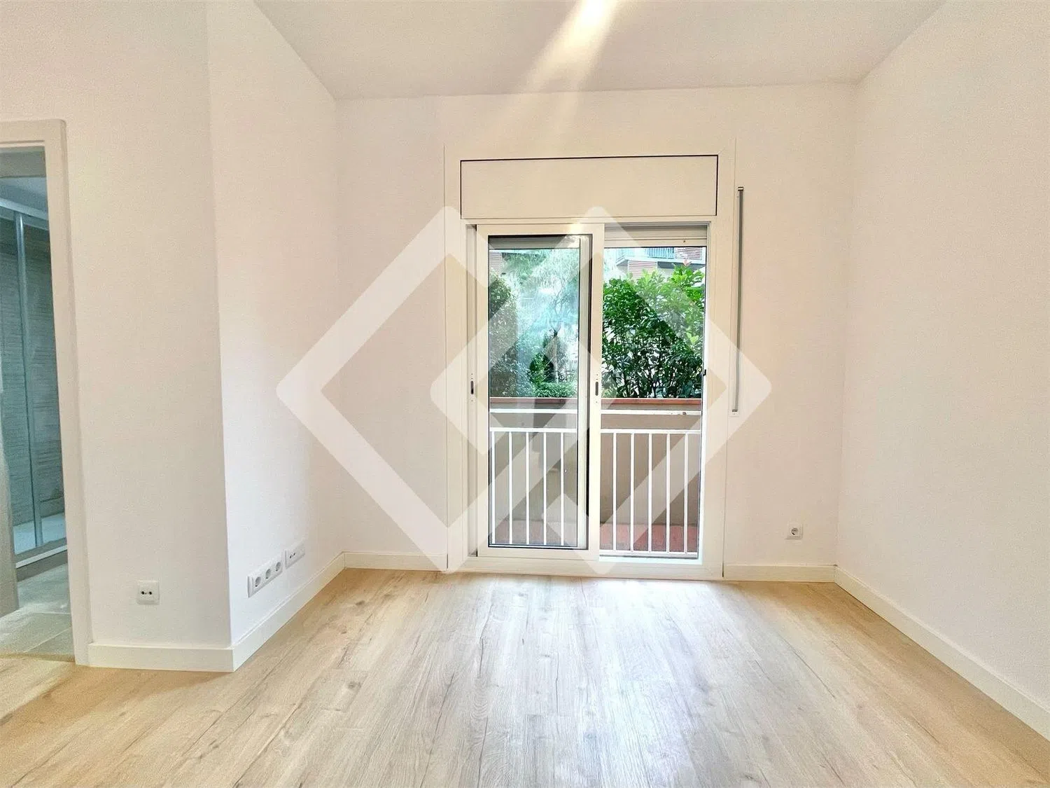Estudio en calle de Renart, 17 - Foto 3