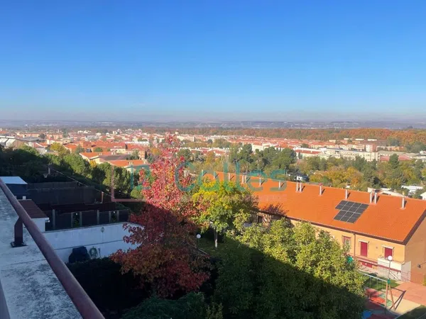 Chalet adosado en Calle Alhambra de Granada s/n, Nuevo Aranjuez-Ciudad de las Artes - Foto 36