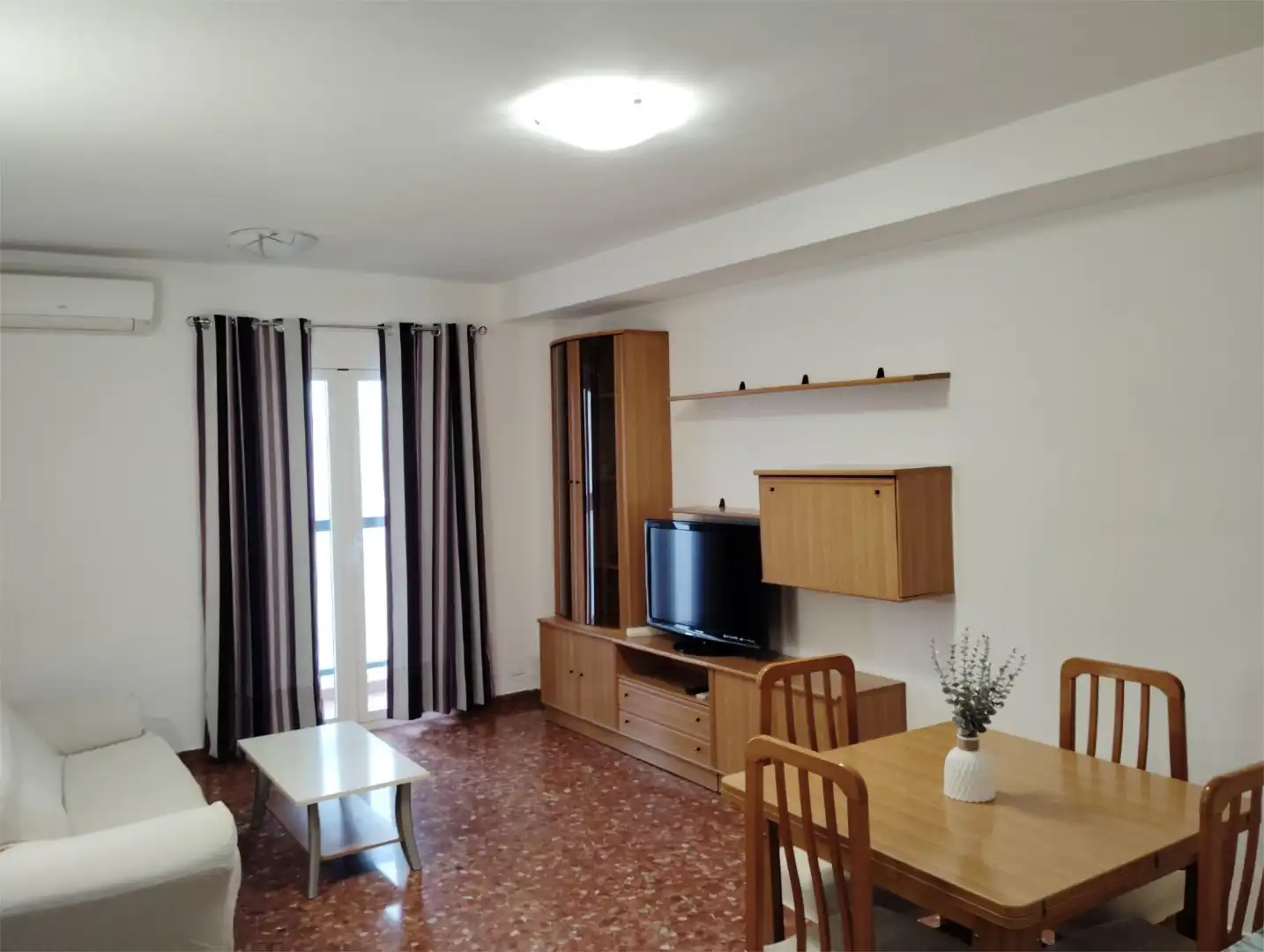 Piso en  Carrer de la Pobla de Farnals 7 - Foto 2