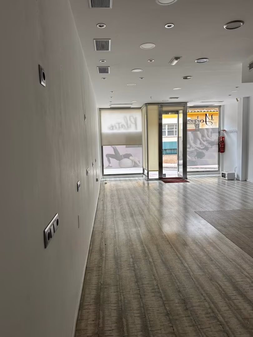 Planta baja en  Calle Lirios 5 - Foto 3