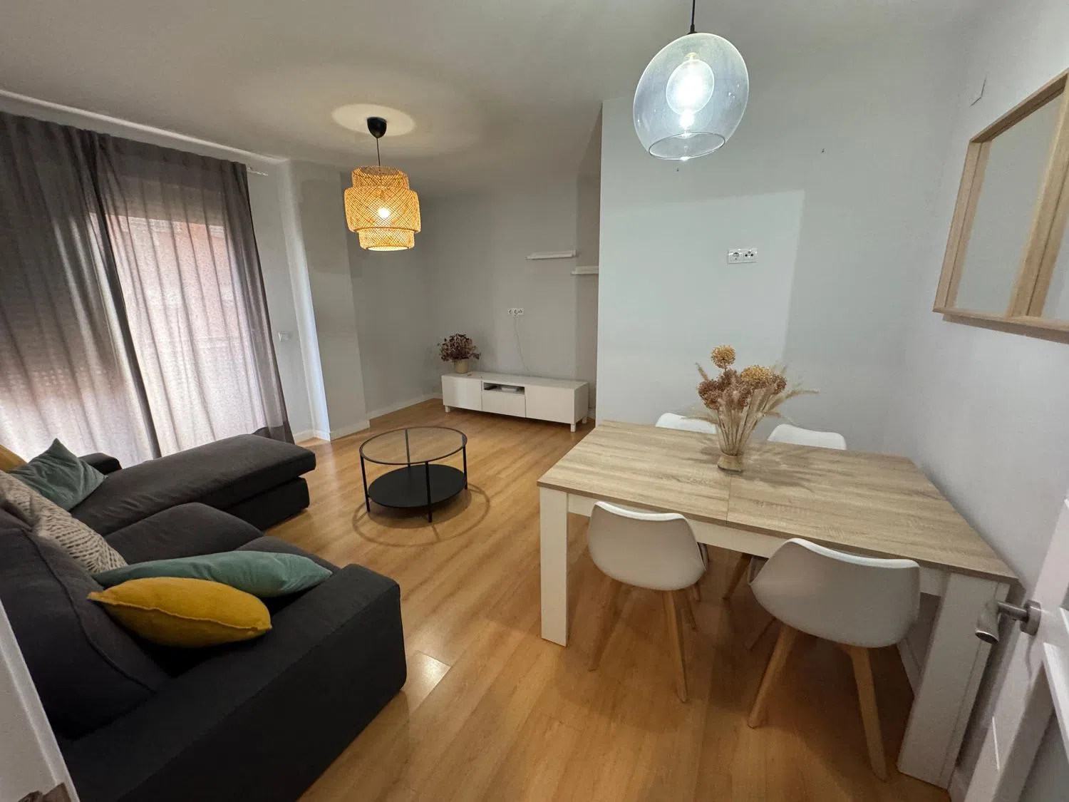 Piso en avenida de las Ciencias, 20 - Foto 2