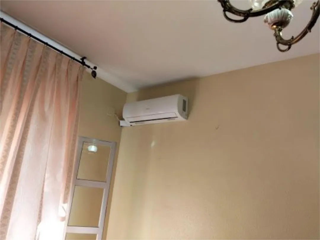 Casa adosada en  Avenida Ingeniero José Luis Prats 1 - Foto 5