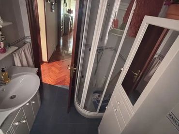 Piso en  Rúa Emilio González López 22 - Foto 5