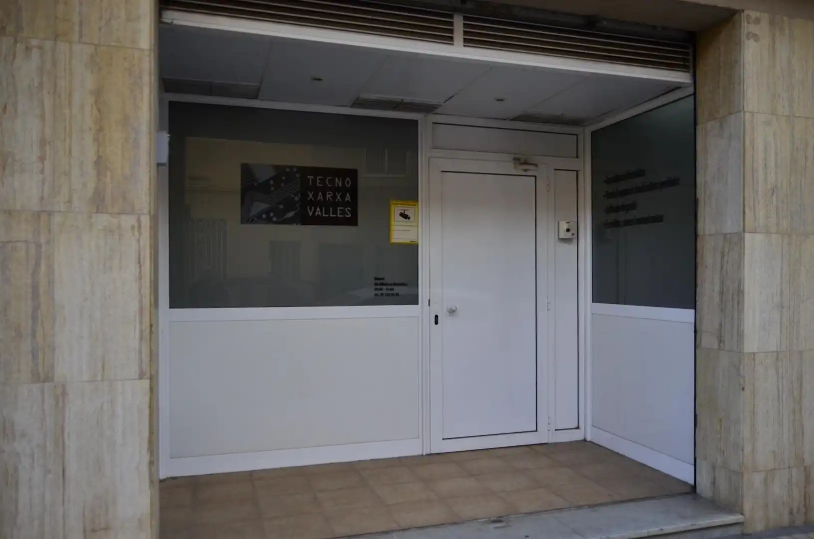 Local comercial en  Carrer de Ribot i Serra - Foto 21