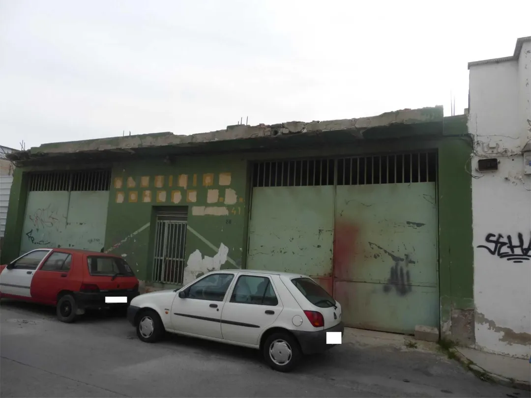 Casa adosada en  Avenida Valencia 18 - Foto 1