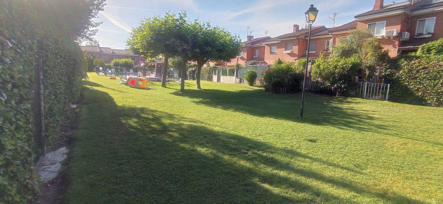 Chalet adosado en Villafranca del Castillo - Foto 18