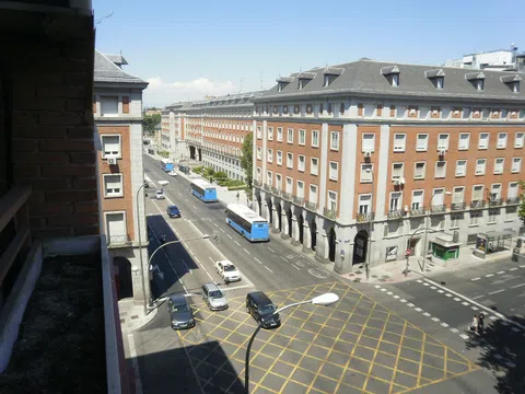 Piso en calle de la Princesa, 85