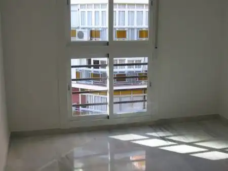 Piso en  Calle Reding 14 - Foto 7
