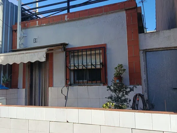Casa o chalet independiente en Calle de Pere Cavallé Llagostera, 14, Migjorn, Migjorn - Foto 1