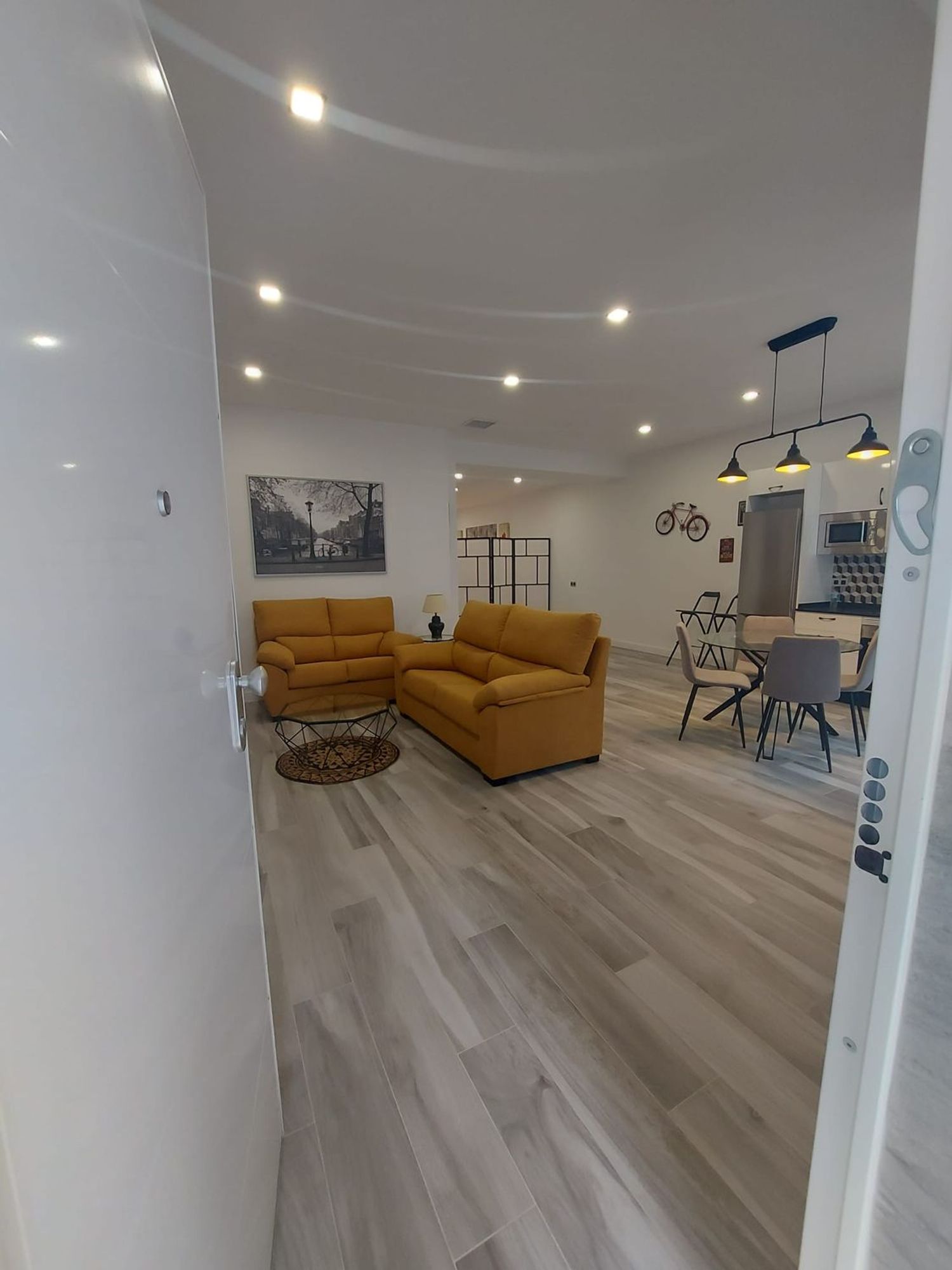 Piso en Calle Montaña Blanca, 3, Los Guindos - Parque Mediterráneo - Santa Paula - Foto 5
