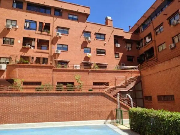 Piso en Urb. si Barrio Adelfas