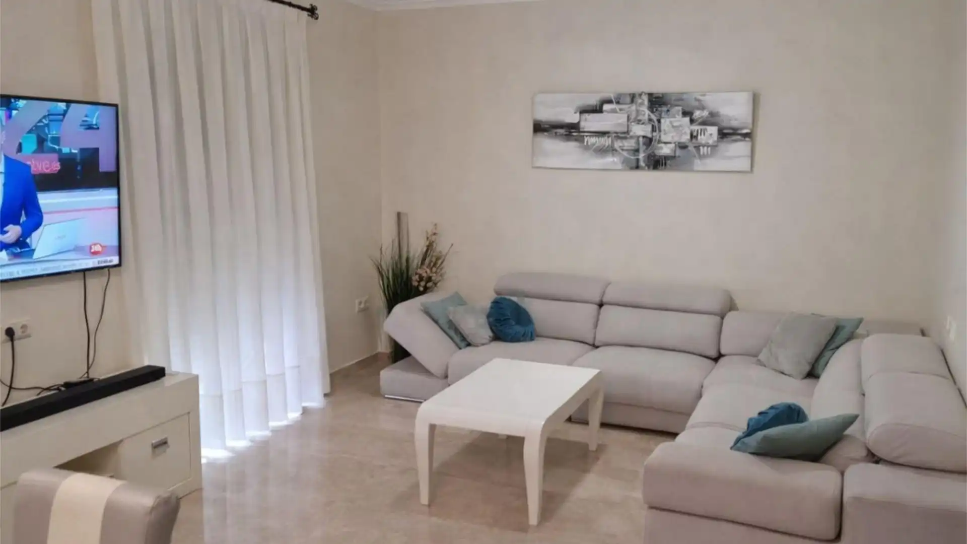 Piso en  Carrer del Doctor Josep Juan Dómine 12 - Foto 1