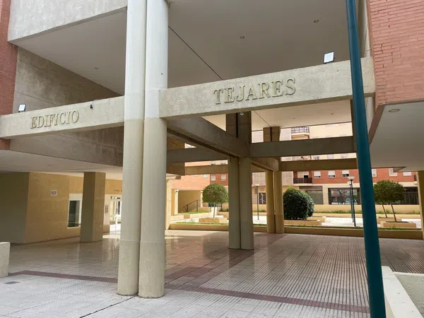 Piso en ronda de los Tejares, 3