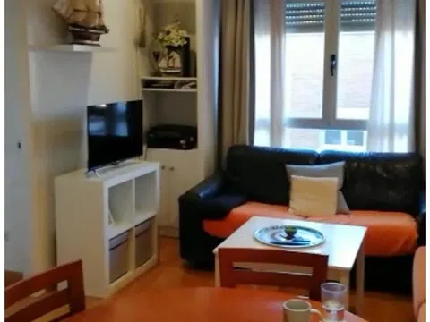 Piso en calle Ramón Patuel, 23