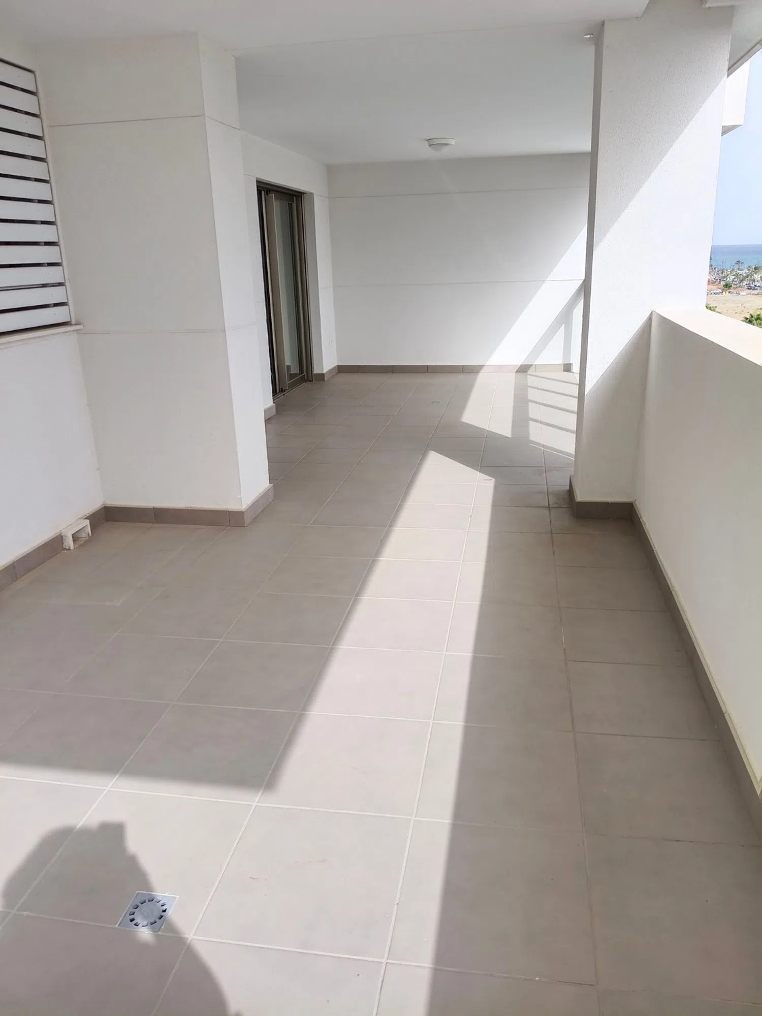 Piso en avenida Salvador Dalí, 74 - Foto 2