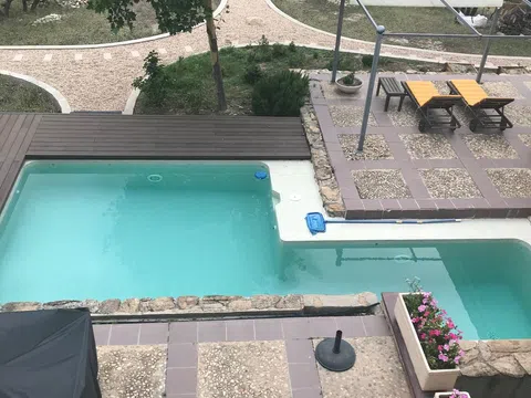 Estudio en calle Clunia, 10