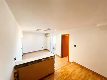 Piso en Sant Boi de Llobregat - Foto 2