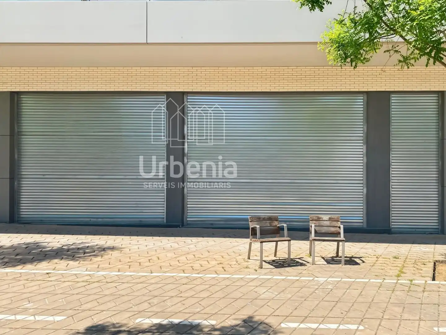 Local comercial en Badalona - Foto 3