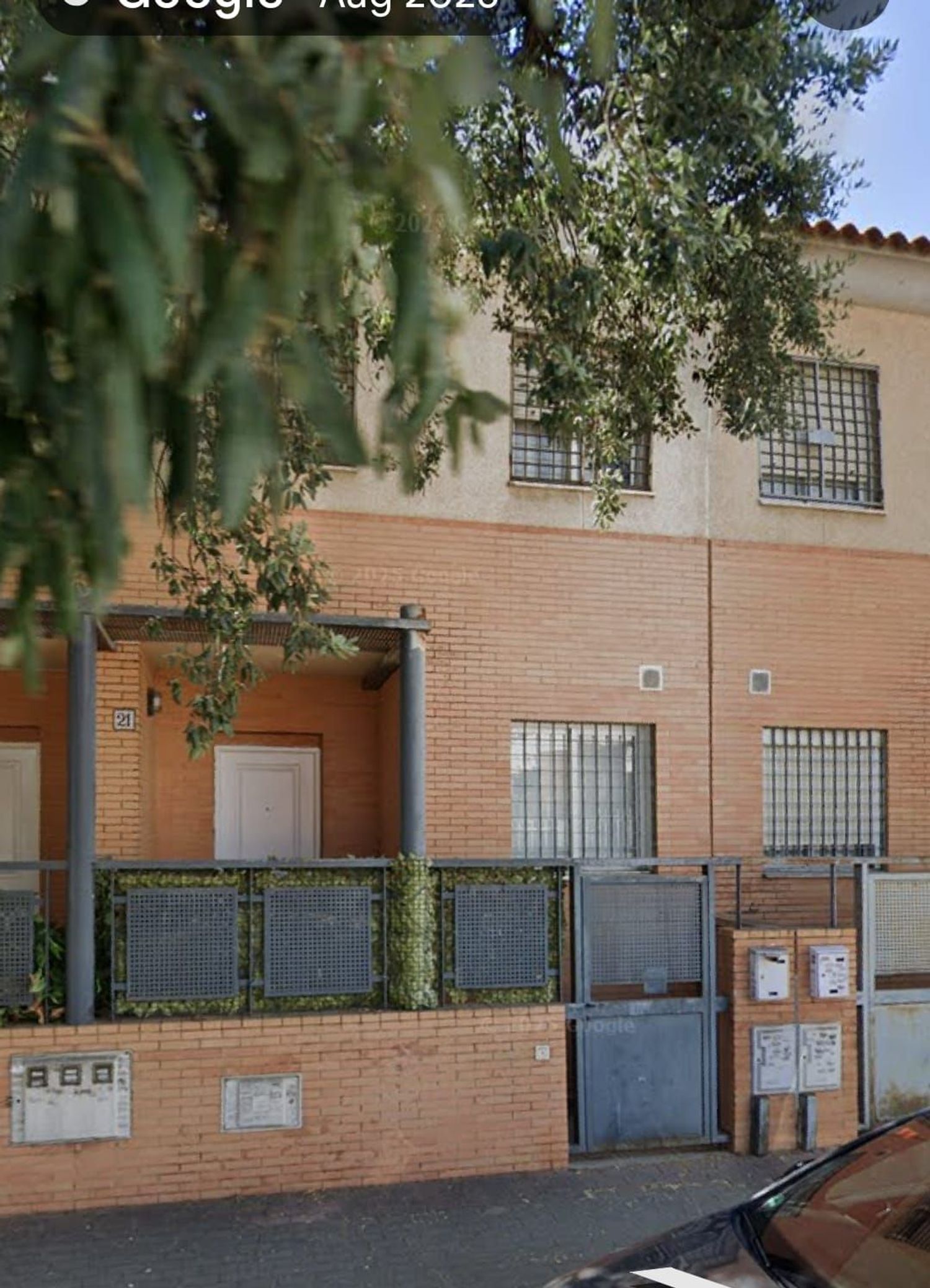 Chalet adosado en calle Burdeos, 21 - Foto 1