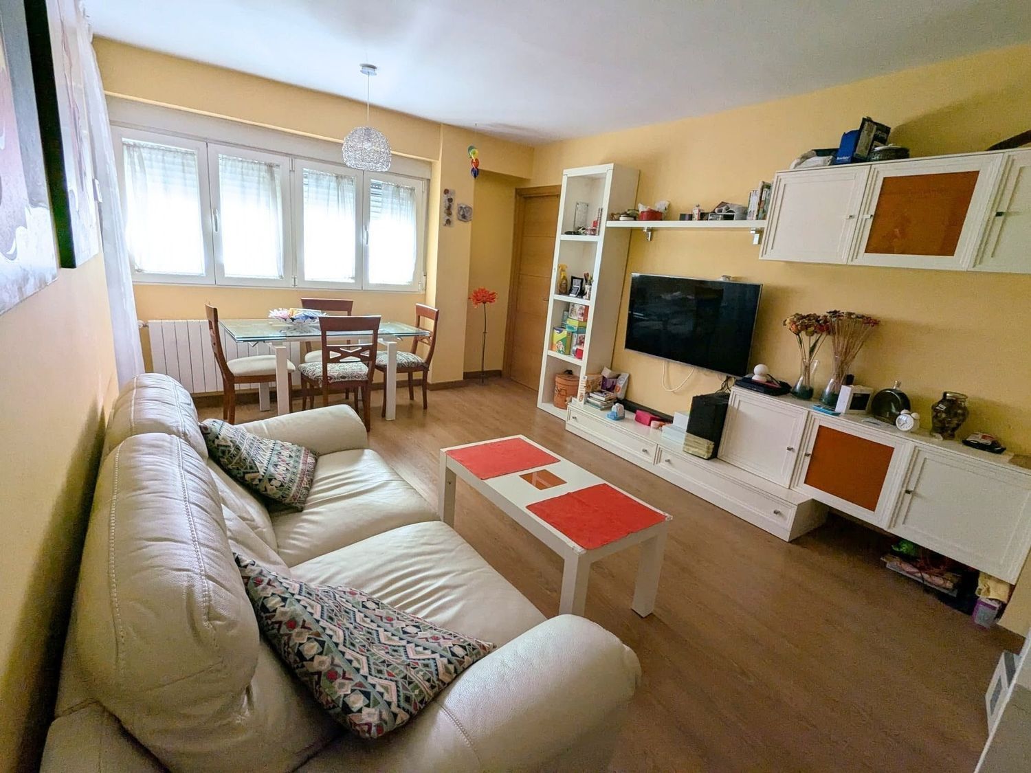 Piso en Barrio Aluche - Foto 1