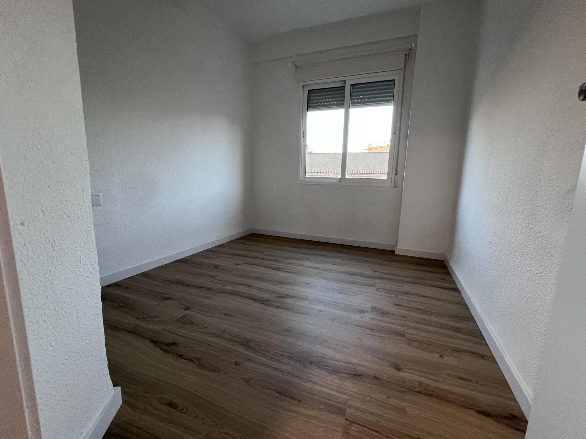 Piso en  Calle Escritor Ruiz Aguilera 2 - Foto 14