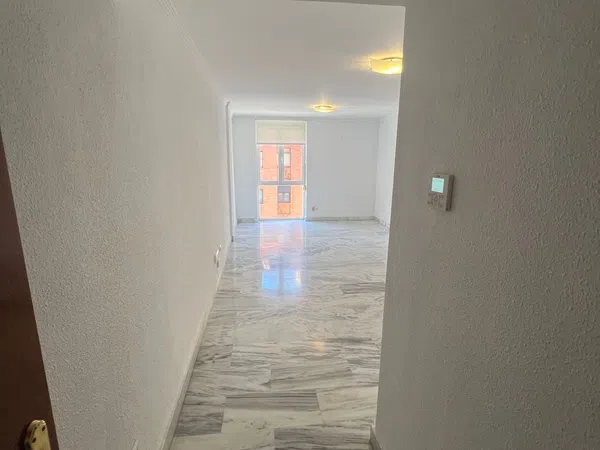 Piso en Calle Jacinto Verdaguer - Foto 3