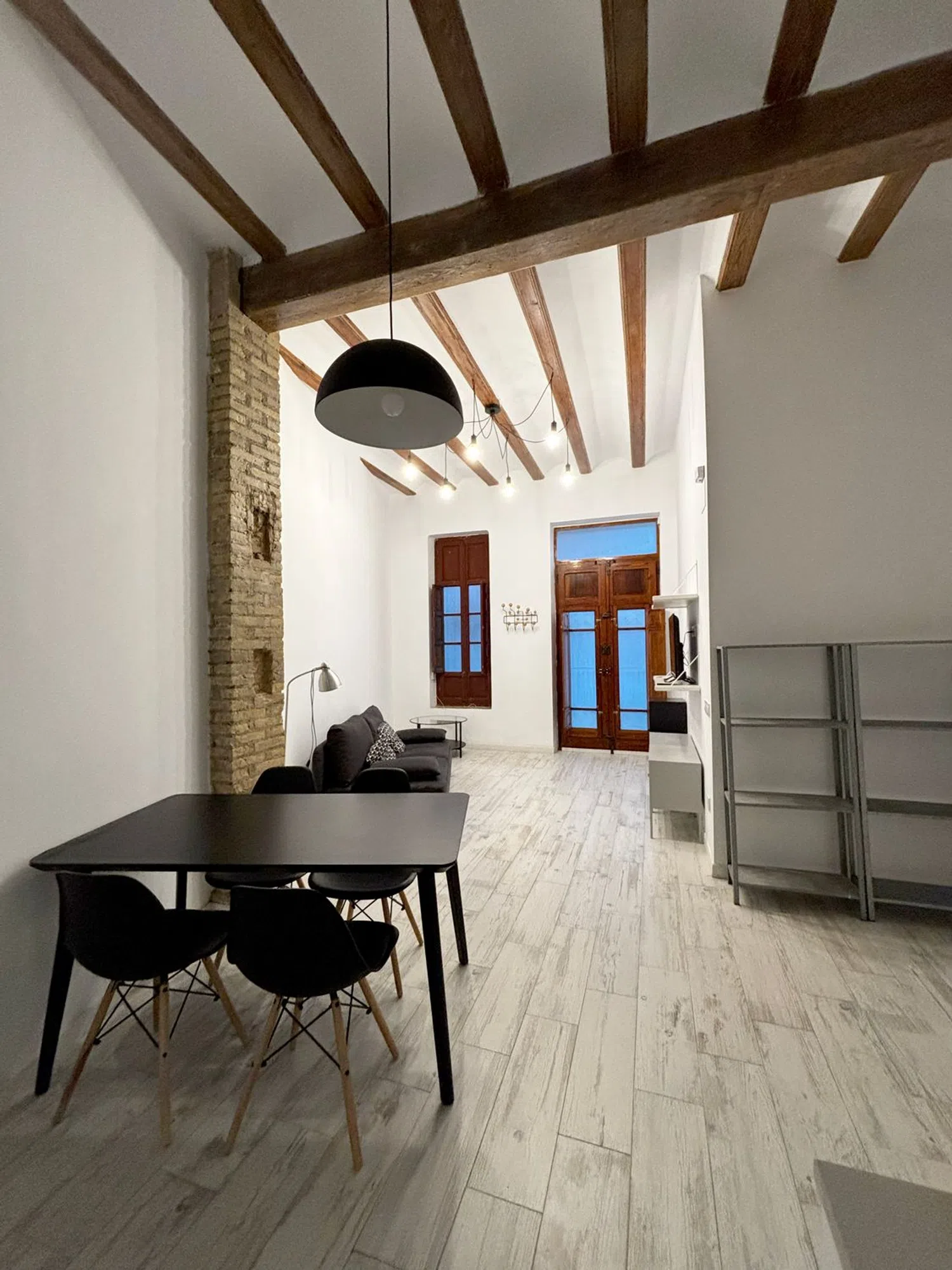 Piso en calle d'Oriola, 25