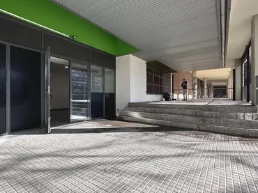 Local comercial en Terrassa - Foto 3