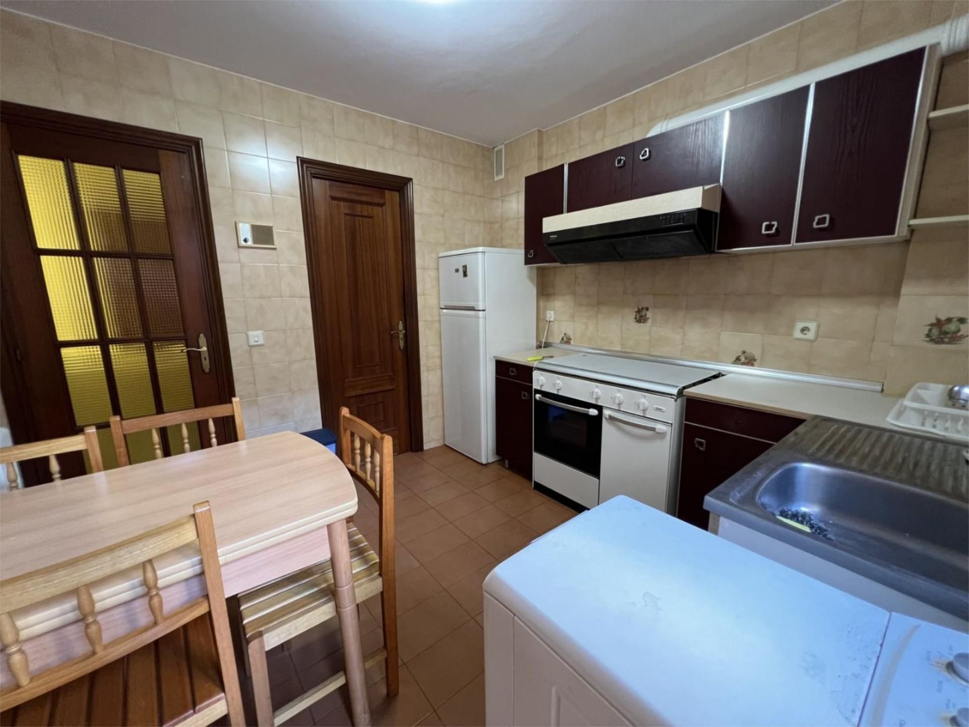 Piso en  Avenida de Rosalía de Castro 36 - Foto 10