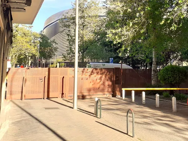 Piso en Cuatro Caminos - Foto 1