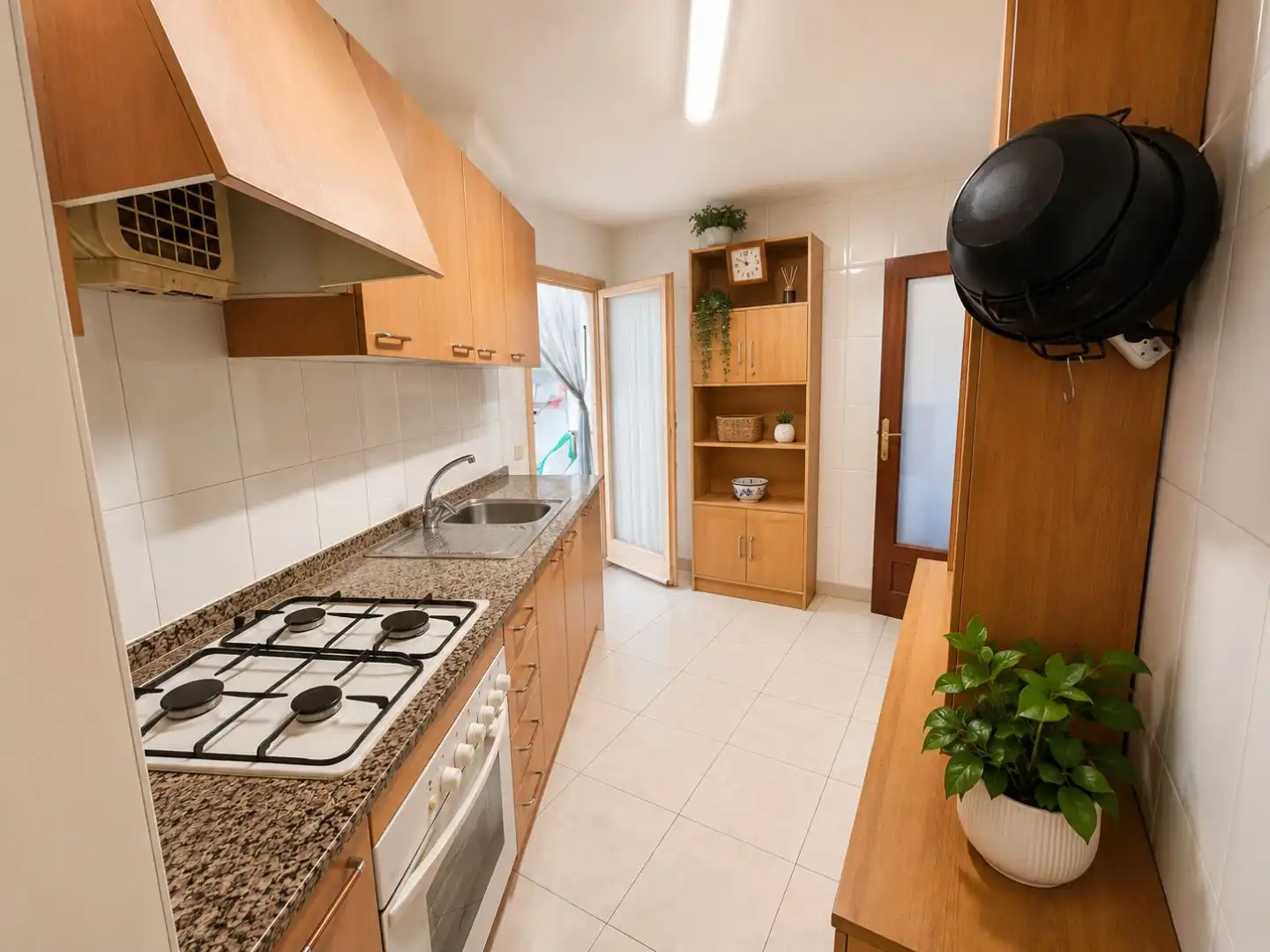 Piso en  Carrer d'Antoni Mestres Jané 33 - Foto 3