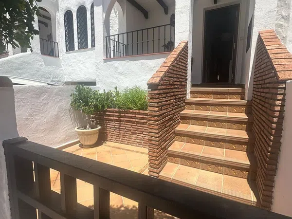 Chalet adosado en Calle Infanta Cristina, 5 - Foto 2