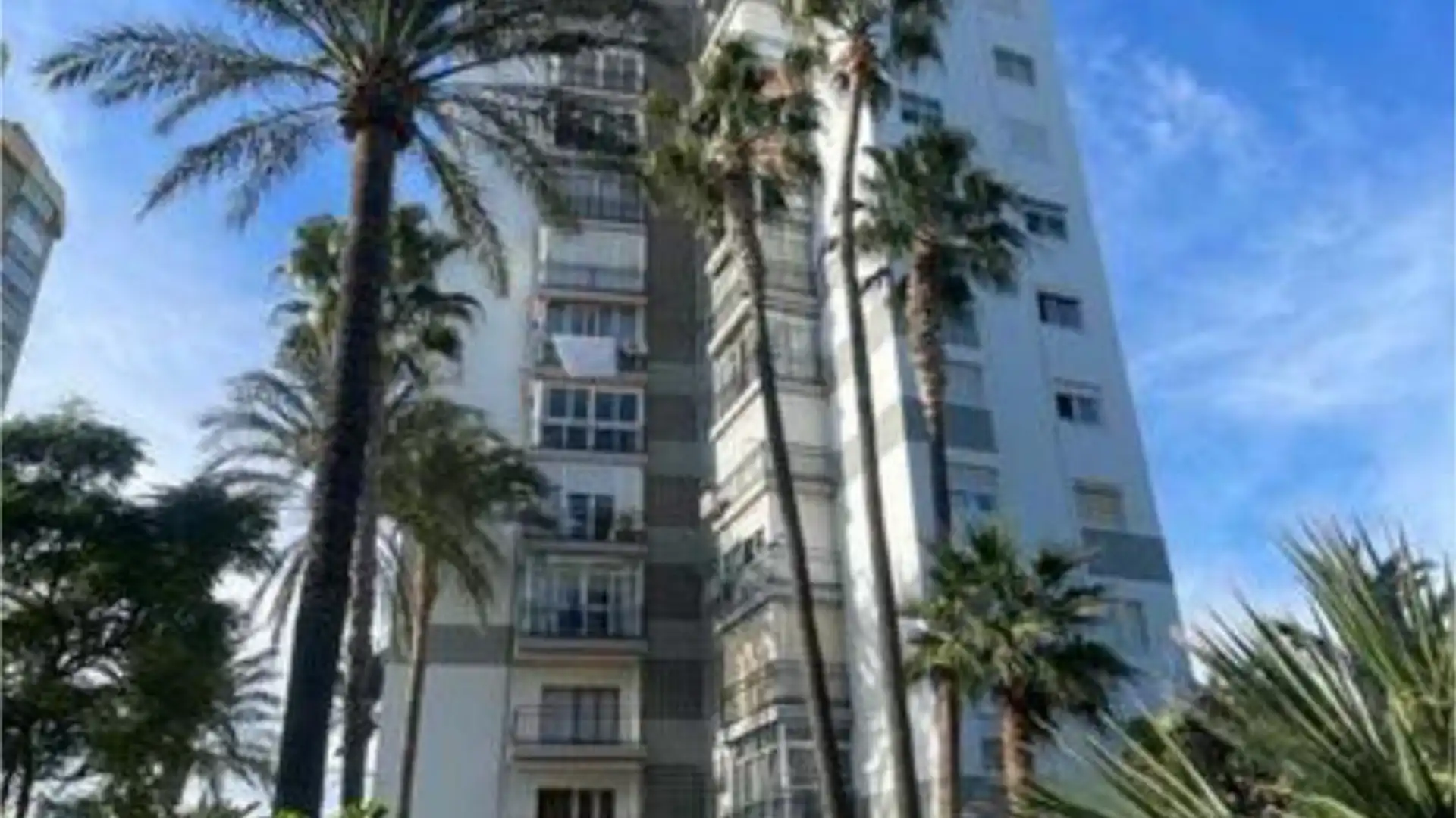 Piso en Urbanización Club Médico - Foto 3