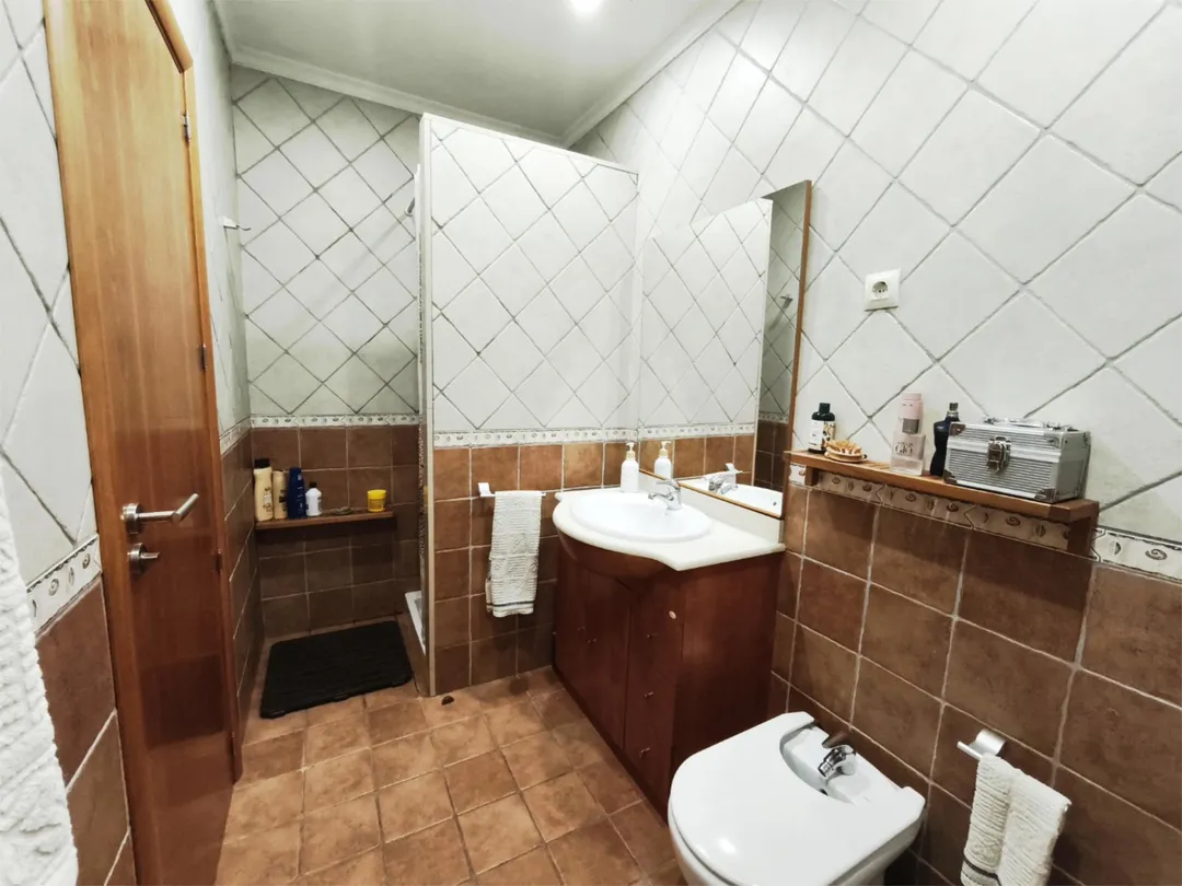 Casa adosada en  Carrer de Rector de Vallfogona 51 - Foto 22